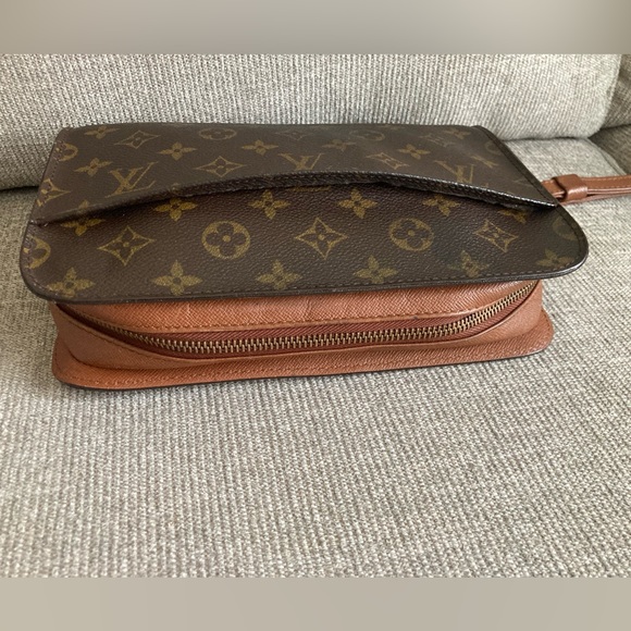 Authentic Louis Vuitton Clutch - Picture 8 of 16